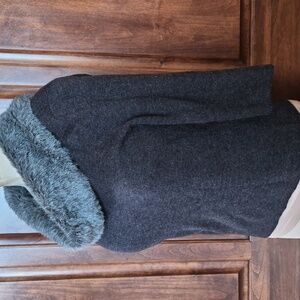 Vtg. Kathy Ireland Wool Blend Faux Shawl collar  Sweater